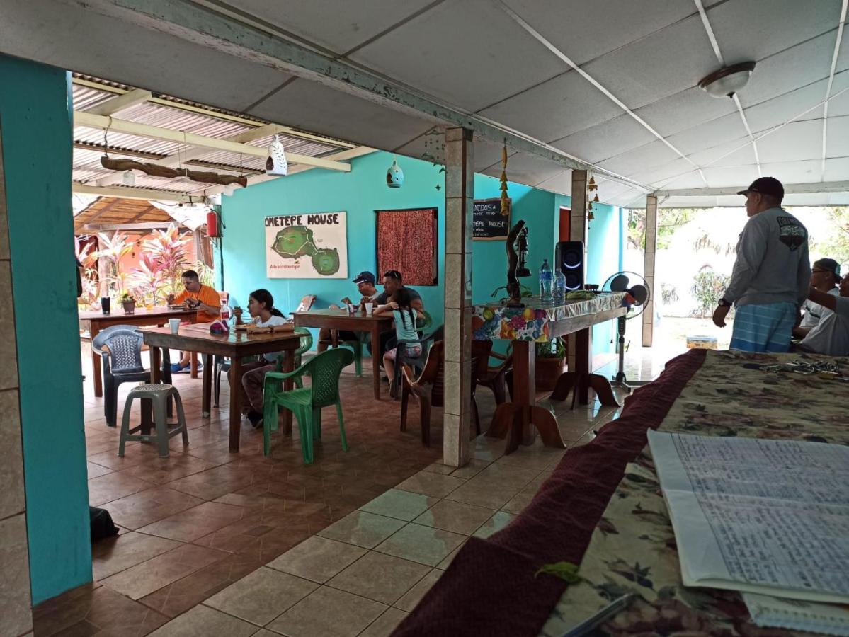 Ometepe House Bed and Breakfast Moyogalpa Exteriör bild