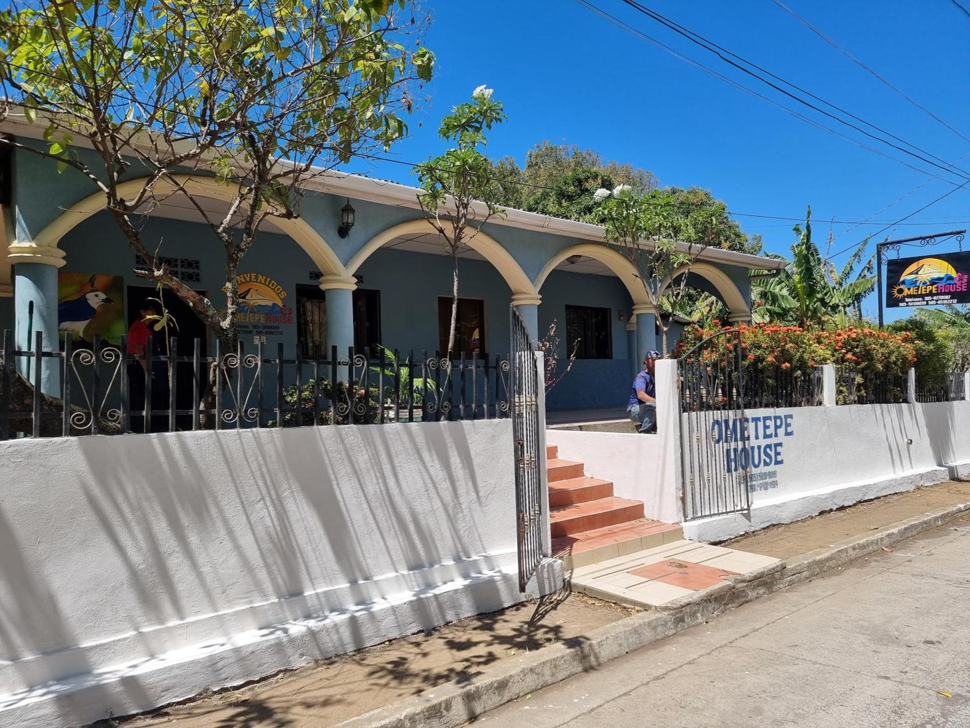 Ometepe House Bed and Breakfast Moyogalpa Exteriör bild