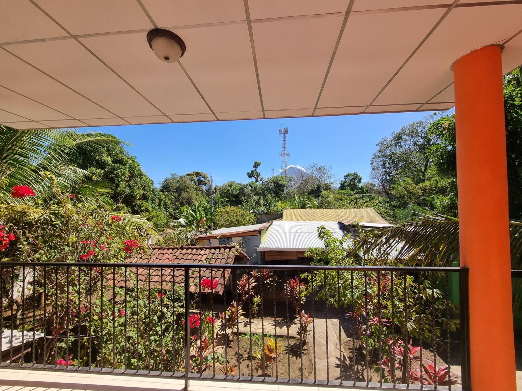 Ometepe House Bed and Breakfast Moyogalpa Exteriör bild