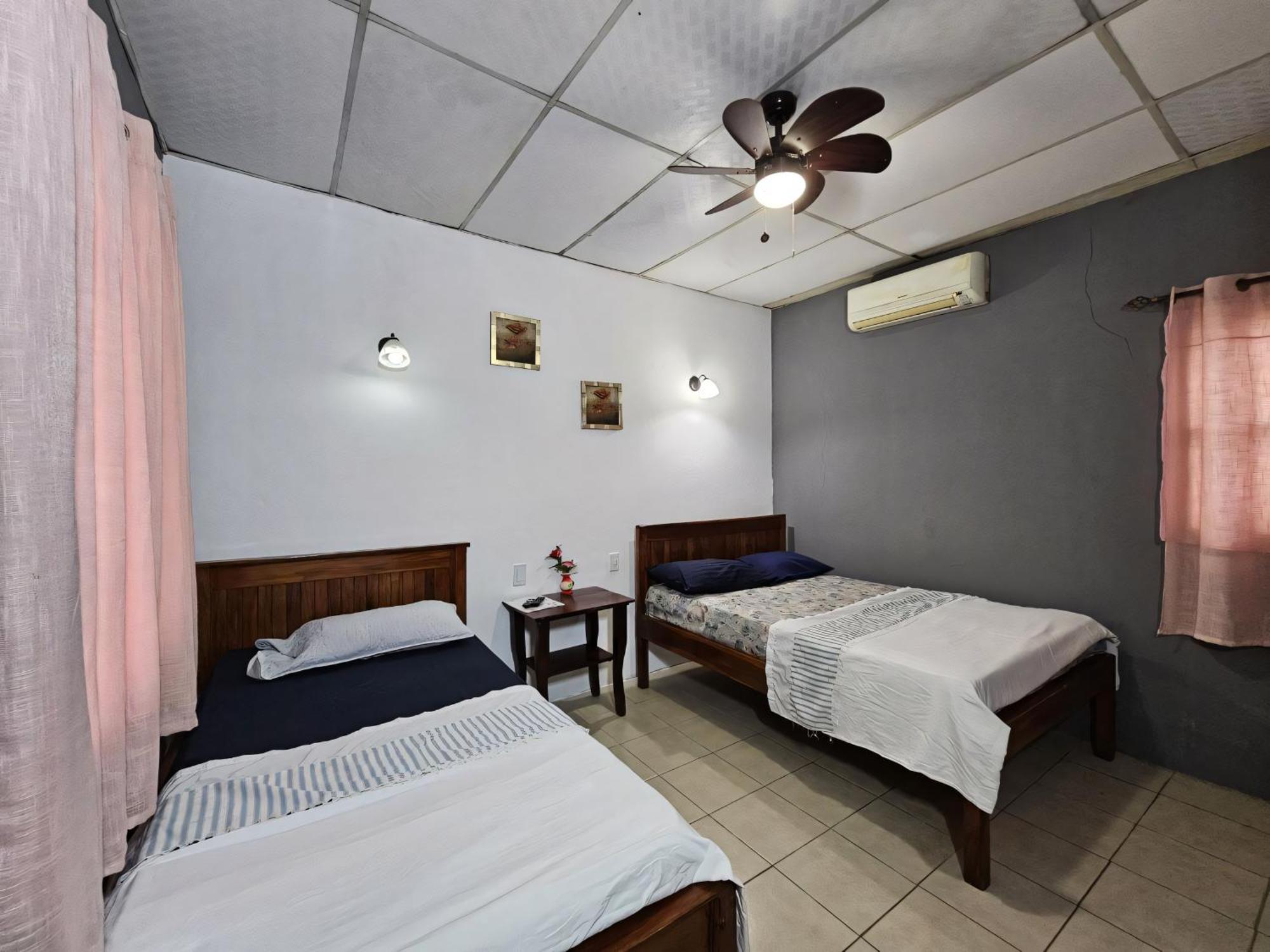 Ometepe House Bed and Breakfast Moyogalpa Exteriör bild
