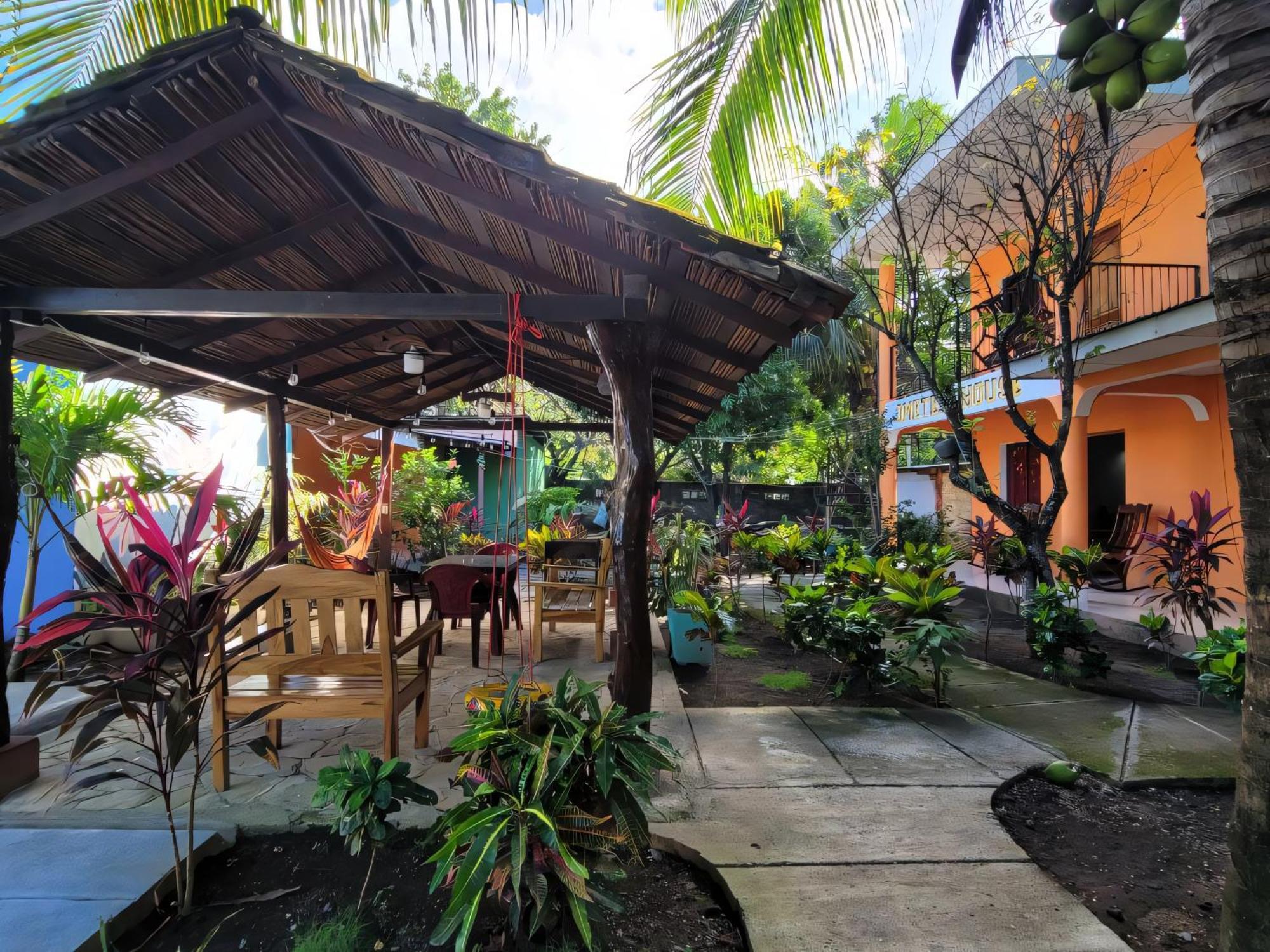 Ometepe House Bed and Breakfast Moyogalpa Exteriör bild
