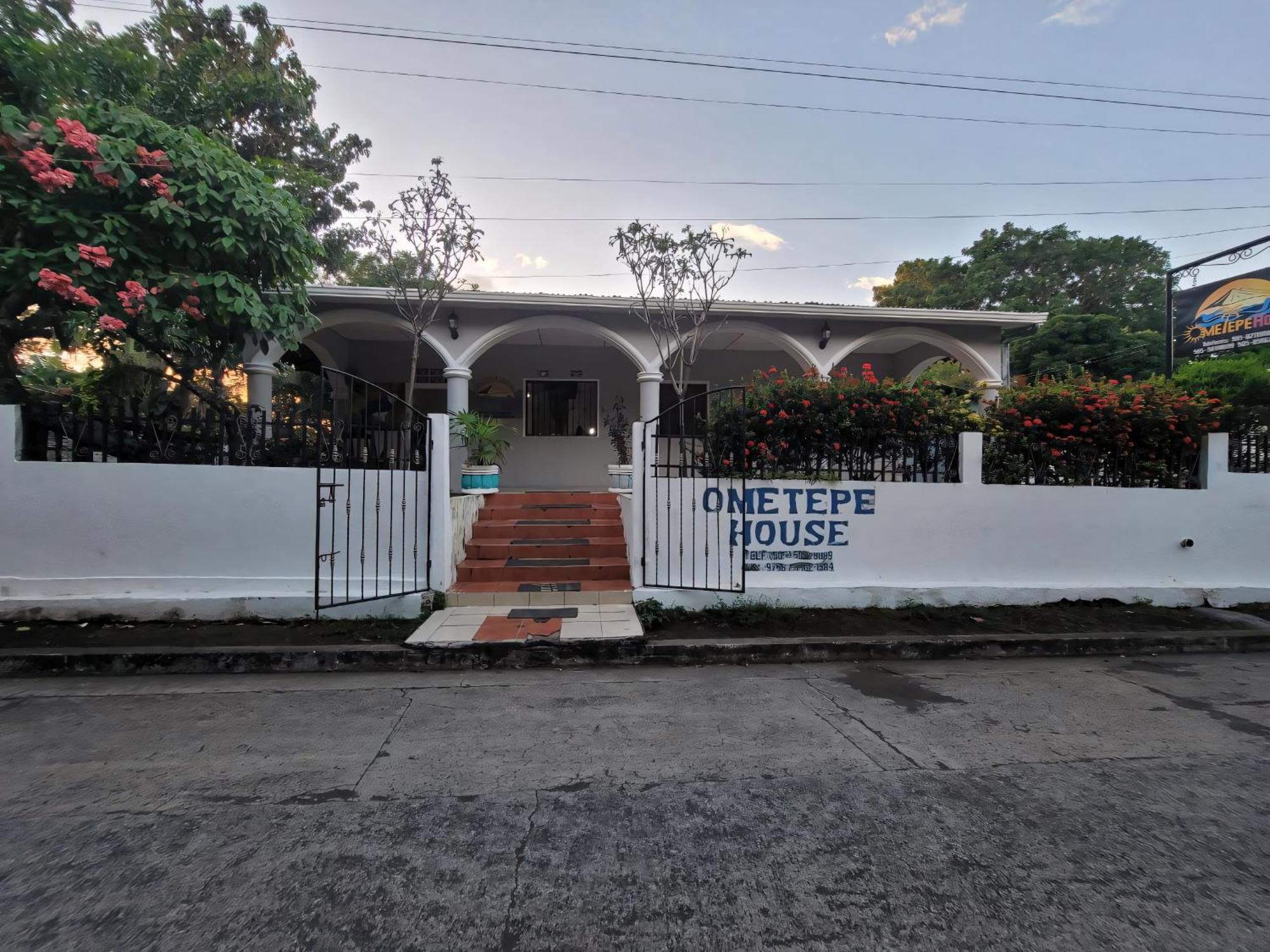 Ometepe House Bed and Breakfast Moyogalpa Exteriör bild
